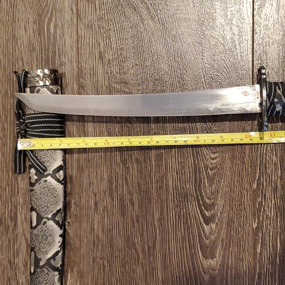 🗡 Decorative SWORD - Picture 8 of 14